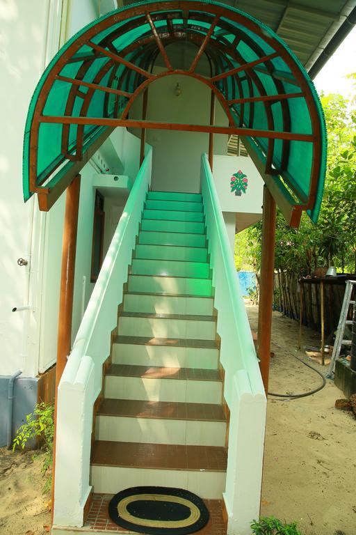 Marari Neena Beach Homestay 马拉利库兰 外观 照片