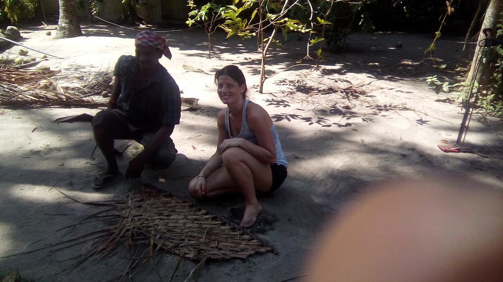 Marari Neena Beach Homestay 马拉利库兰 外观 照片